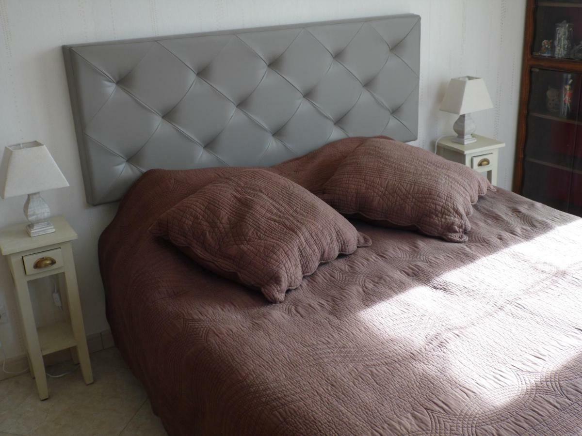 La Bastide Fleurie Apartment Кавалере-сюр-Мер Екстериор снимка